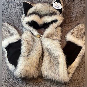 White Wolf Hood Faux Fur Hat with scarfs mittens